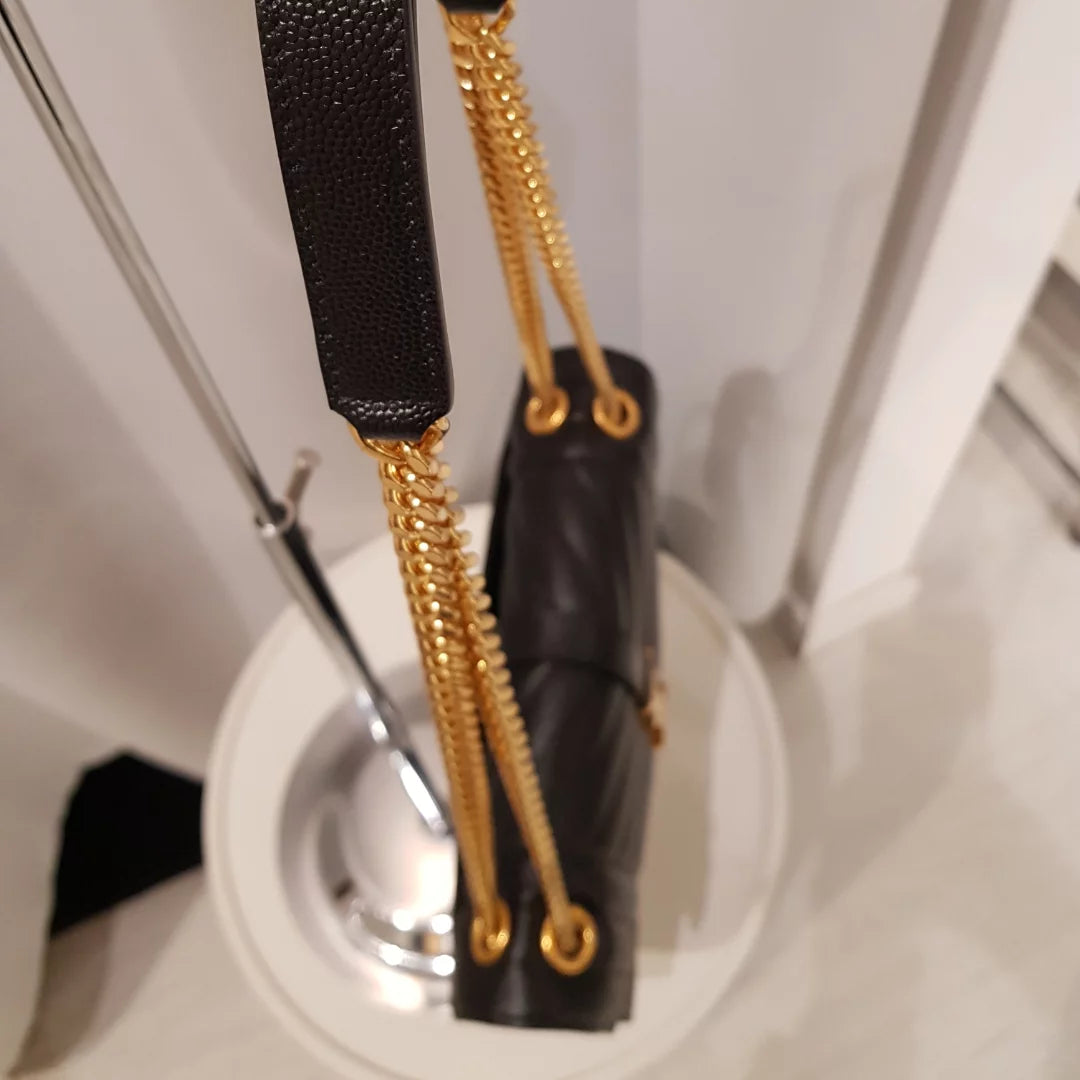 Saint Laurent Envelope Medium Pelle Grain de Poudre Nera